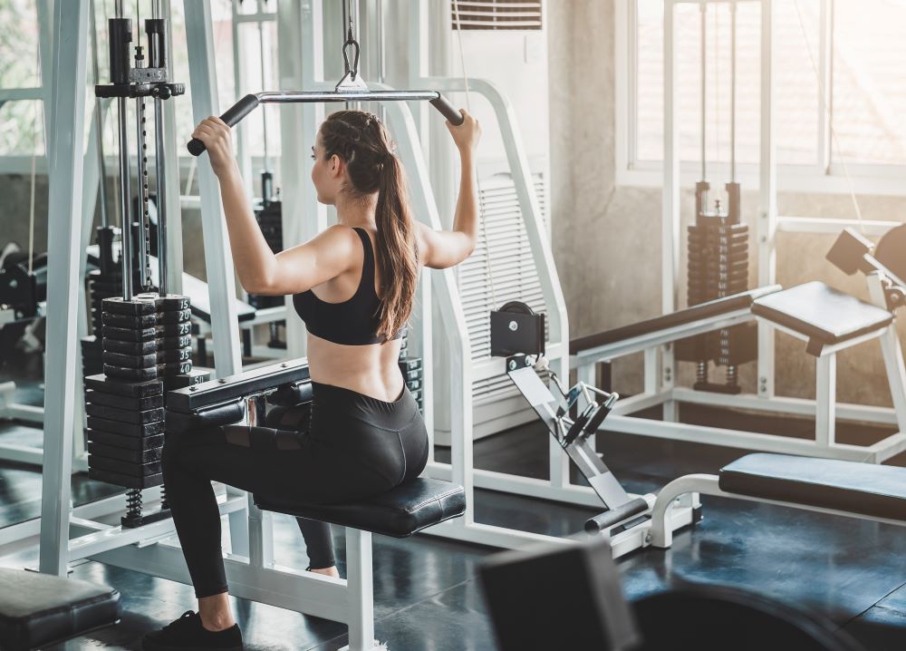 The Lat Pulldown exercises the bacl muscles which promotes good posture.