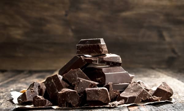 Dark chocolate has both heart-healthy and gut-healthy compounds, which reduce the risk of heart disease and diabetes as well as burn lower belly inflammation.